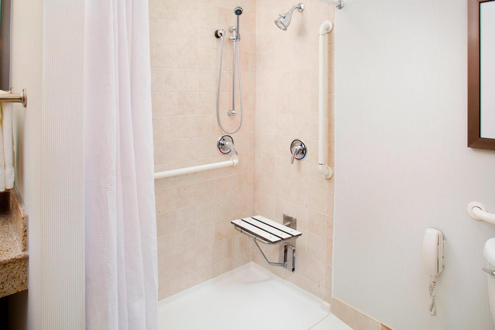 คอร์ทยาร์ด โรอาโนค แอร์พอร์ต Hotel โรอาโนก ภายนอก รูปภาพ